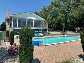 Lakefront Cottage with Pool & Game Room - Image 5