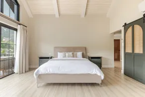 Pinegrove Chalet - Image 4