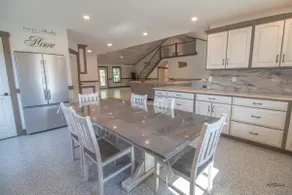 Halter Creek Farm 20 Guests| Spacious| Huge Home - Image 5