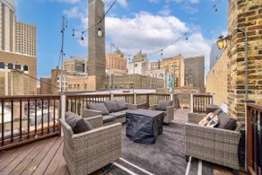 Rooftop Terrace Loft - Walk to Festivals! - Image 2