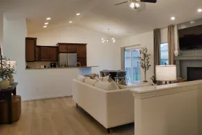 The Duke: Spacious 4bd | 3ba Near Airport|Downtown - Image 5