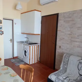 Small house - Image 5