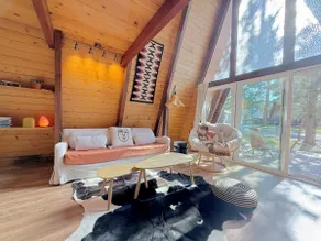 The Capricorn Cabin - Image 2