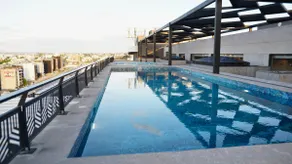 Stylish 1BHK+Workspace|Infinity Pool+WiFi&Parking. - Image 4