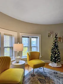 Historic Withee Home / 3rd Level / Sleeps 2 - Image 2