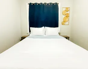 Cozy & Stylish Apt for 4 Near City+Airport - Image 4