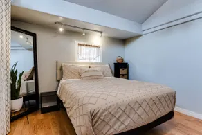 C Street Retreat - Image 4