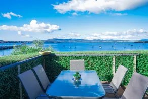 StayAU Riverfront Paradise Pet-friendly Tasmania - Image 5