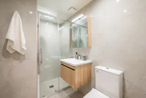 Corner Apartment - Image 4