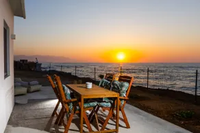 Savina Seafront Home - Image 3
