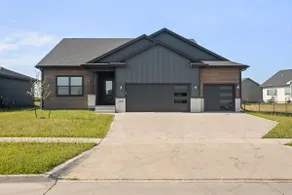 4BR-3BA, Sleeps 12 | Newly Built 2025 - Image 4
