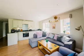 Elmbridge Farm Goldfinch Lodge - Image 3