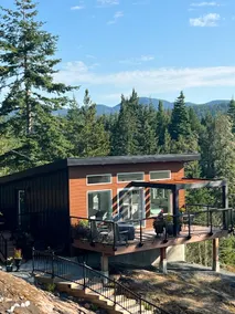 Serene Forest Retreat - Image 2