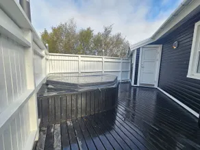 LL Properties - North Forest Retreat - Image 3