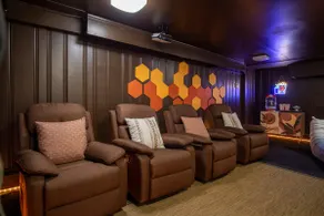 Game Room, Hot-Tub, Gym, Pet-Friendly, Sleeps14 - Image 3
