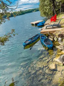 Waterfront Cottage for 14,Private Lake Views - Image 2