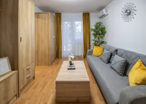 Sunrise Apartment - Image 2