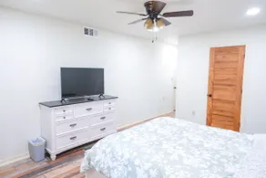 Spacious and comfortable home - Image 4