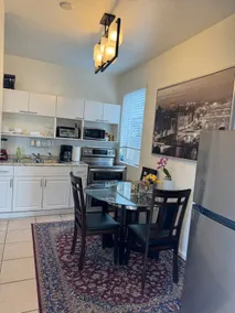 Nice. Private & Central, 1/1 at Miami,Coral Gables - Image 3