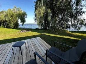 Little blue lake house - Image 2