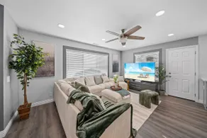 King Bed, Gated Yard, Parking, Ranch, 4BR/3Bth - Image 3
