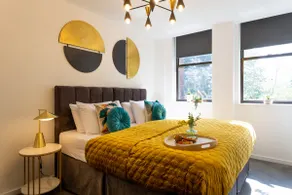 #57 Central Taunton 2BR APT - Sleeps 6 - 5 mins to Taunton Player Ready 2 - "Perfect For Contractors and Families - Free Parking" - Image 3