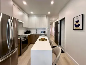 Comfy 2BR in Montreal - Perfect for Families! - Image 4