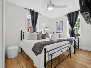 4BR 3FullBA Gem• Harvard & MIT• Free Parking Pass - Image 5