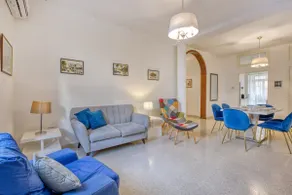 Spacious 3 Bedroom Stay in Historic Valletta - Image 2