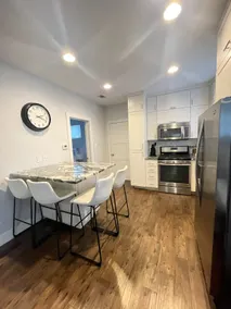 2/1 Sleeps 6 in Central Austin.  Great for Football Games, SxSW, ACL, Formula 1 - Image 4