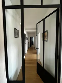 Stylish 100 m² w/ Rooftop, Gateway to Paris - Image 5