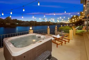 Family Lakefront Escape 4BR 3BA | No Cleaning Fee - Image 3