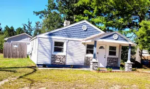 Cozy Cottage Near Skidway Lake | Summer Getaway - Image 2