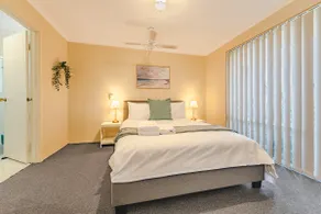 StayAU 4BR Family Retreat with Garden Near Perth - Image 3