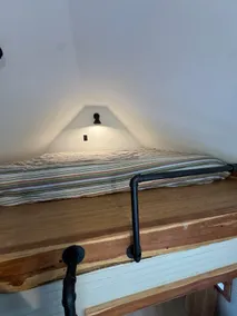 Sawyer's Loft: Tiny House, Cycling & Hiker's Haven - Image 5