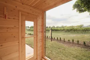 Retreat by the Vineyard |Sauna, Hot Tub &EV Charge - Image 4