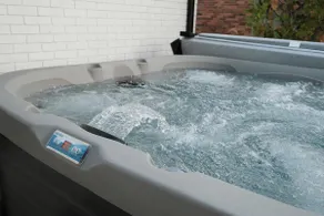 Retreat by the Vineyard |Sauna, Hot Tub &EV Charge - Image 5