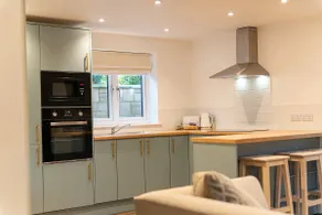 Stylish Cottage in Bourton-on-the-Water | Walkable - Image 3