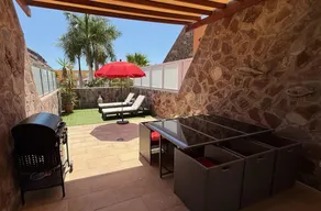 The holiday home of the eternal sun - Image 2