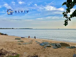 Semi-D Villa with Private Pool | Step from Beach - Image 4