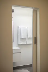 Two Horizons Apartment 6 - Image 2