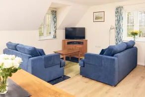 Charming Wye Valley Cottage with Garden & Parking - Image 4