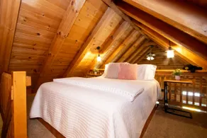 Cozy Cabin Stay in Amish Country + Jacuzzi - Image 5