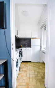 Lux Gare Studio – sleeps 4 - Image 4