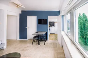 Lux Gare Studio – sleeps 4 - Image 3