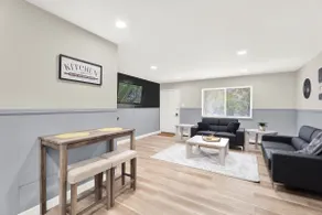 Spacious Getaway | Private + No Steps + Modern - Image 3
