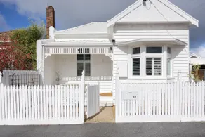 Geelong’s Best-Located Mediterranean Stay - Image 3