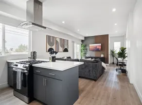 Lovely 4BR/4.5BTH LA Home near DTLA, USC, Crypto - Image 2