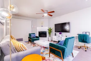 Designer Haven - 2BR King and Bunk Bedrooms - Image 3
