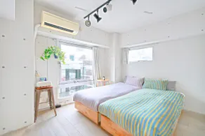 2 minutes by train to Shibuya | 2 single beds | Projector | High-speed WiFi | Cozy hideaway - Image 2